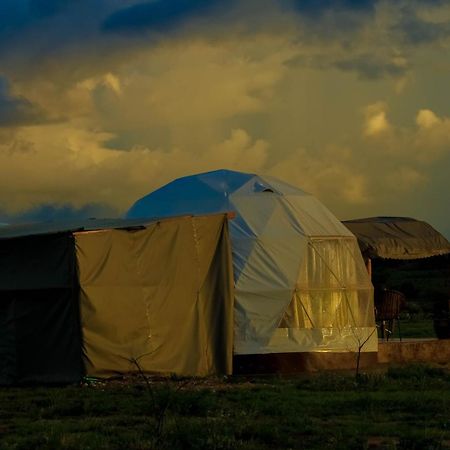Amanya 1-Bed Leopard Tent Амбосели Екстериор снимка